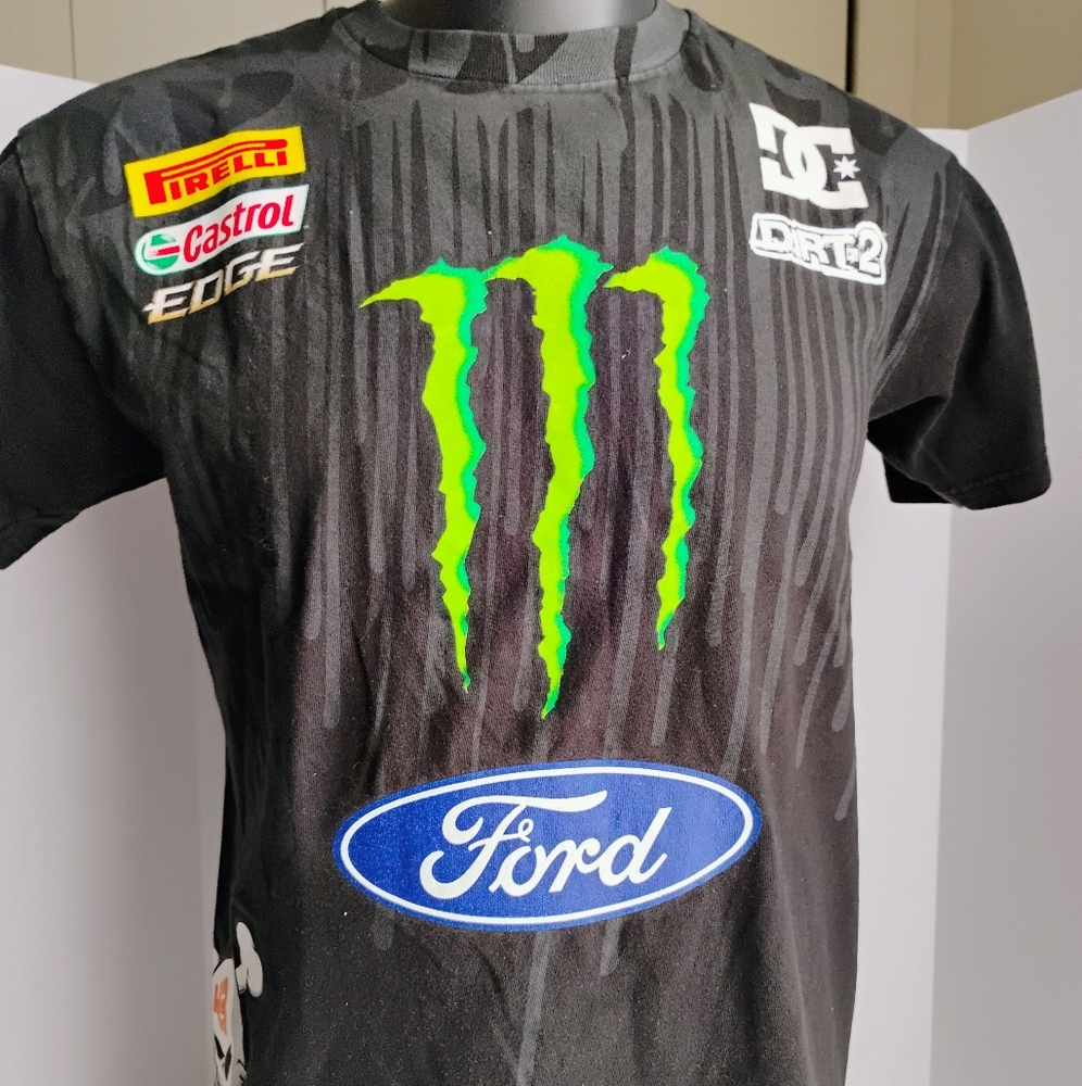 Sports Graphics Men's Tee Size M